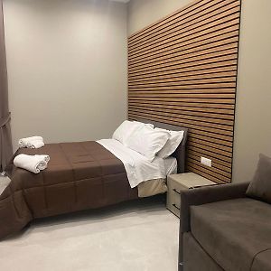 Dimora Del Plebiscito B&B
