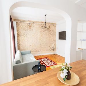 Appartement à 2 Chambres à Coucher