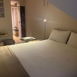 Vittorio 73 Luxury Apartment