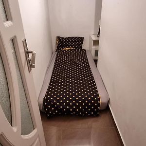 Chambre Petite Simple