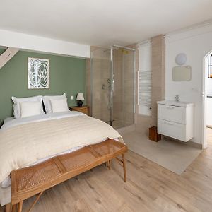Appartement à 3 Chambres à Coucher