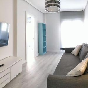 Appartement à 3 Chambres à Coucher