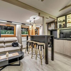 Top 5 - Loft - Top Location - Designer Interior