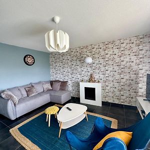 Appartement à 2 Chambres à Coucher