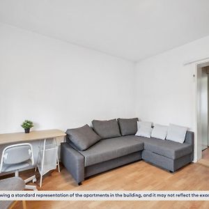 Appartement à 2 Chambres à Coucher