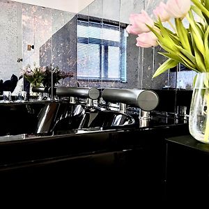 Krakow Old Town Apartment Jacuzzi - Wymeldowanie Do 13