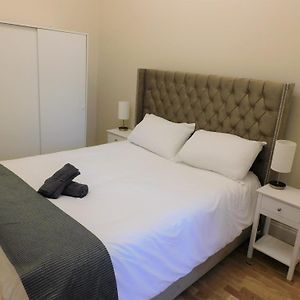 Beautiful 3 Bed Apt In The City Centre