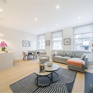 Urban Chic - Drury