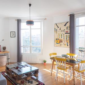 Cosy And Very Nice Flat With Open View On A Parc