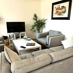 Bergson Top - Appart 80M2, 2 Grandes Chambres, Entierement Renovee Et Equipee, Lumineux, Wifi, Balcon, Calme, Vue Imprenable