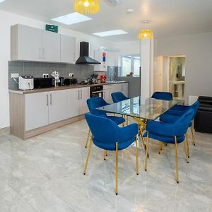 Kunda House Coventry Road