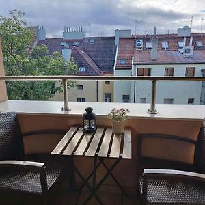 Cozy Rooftop With Balcony
