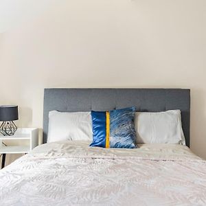 Cosy Merseyside Retreat