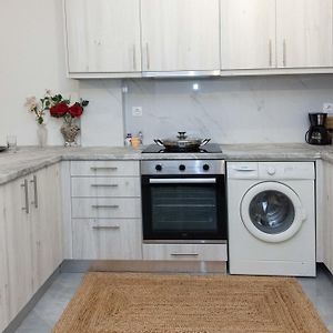Ano Kipseli Athens Gem 1 Bd Apt For 4 People