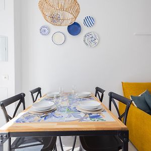 Florit Flats - The Joaquin Sorolla Apartment I