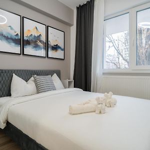 Appartement à 2 Chambres à Coucher