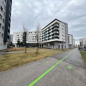 Modern Apartment In Nuppu Complex With Free Parking