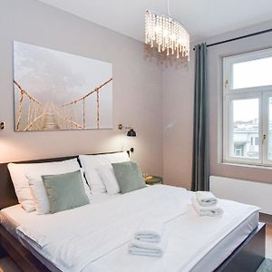 Prague Apartment Spalena