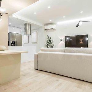 Appartement à 3 Chambres à Coucher