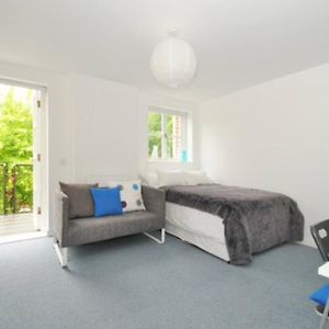 Zone 1! 2 Bed Duplex Apartment!