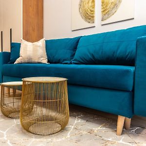 Central Address Apartment 811B2