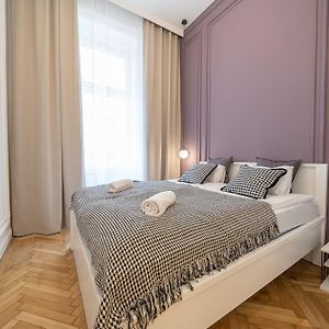 A27- Boutique Apartments, Best Location By Bqa
