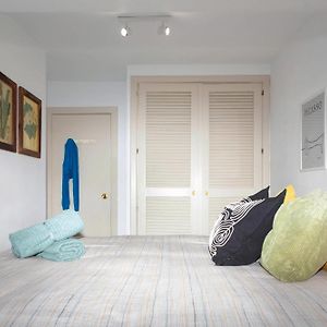 Picasso'S Dream Cozy & Chic Attic Plaza Merced
