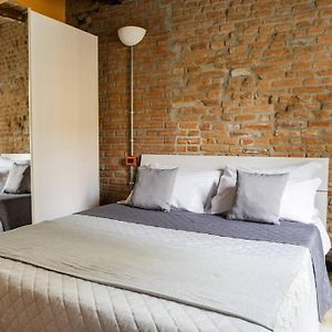 Canonica Brick Apartment