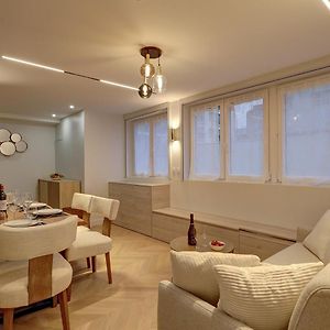 Appartement à 2 Chambres à Coucher