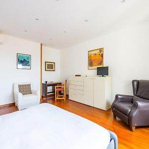 Colonna Classic Style Apartment By Wonderful Italy