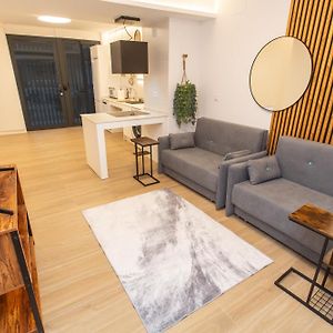 Appartement à 2 Chambres à Coucher