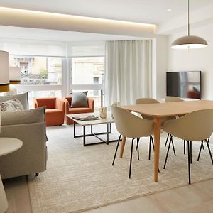 Appartement à 3 Chambres à Coucher