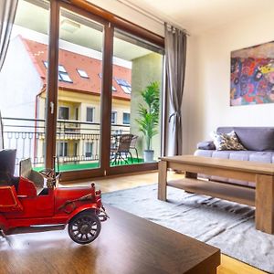 Kazinczy 52 B Apartment