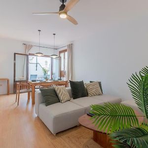 Appartement à 3 Chambres à Coucher