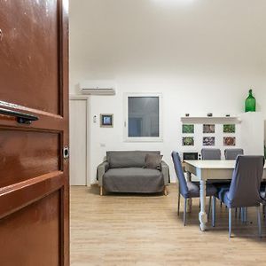 Mika Apartment Alla Stazione By Wonderful Italy