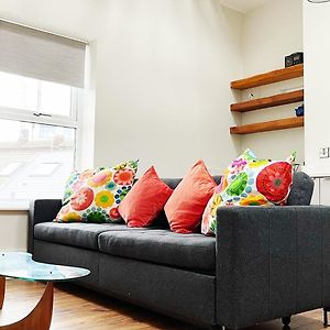Appartement à 2 Chambres à Coucher
