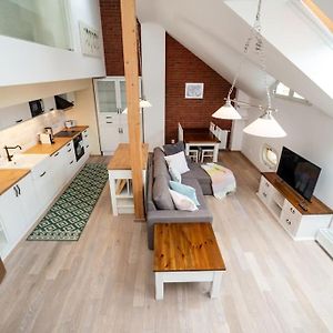 Appartement à 2 Chambres à Coucher