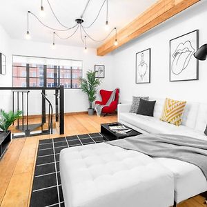 Loft Style Apartment - Near City Centre - Smart Tv- Wifi - Parking - Top Rated - 3Nt