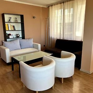Appartement à 3 Chambres à Coucher