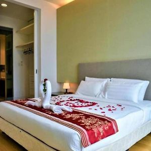 Suite à 2 Chambres à Coucher Lit King-Size