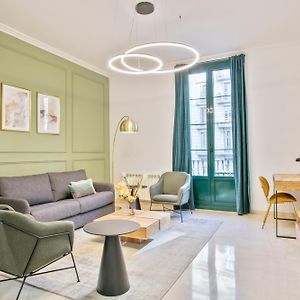 Appartement à 3 Chambres à Coucher