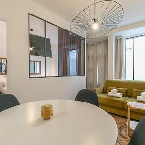 Appartement à 2 Chambres à Coucher