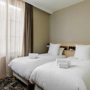 Hotel Des Sept - Entree Autonome, Reception En Ligne - Encore Mieux