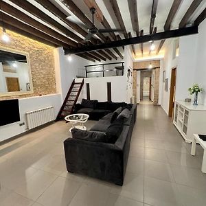 Appartement à 3 Chambres à Coucher