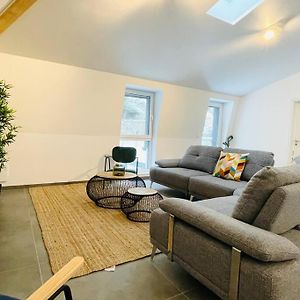 Appartement à 3 Chambres à Coucher
