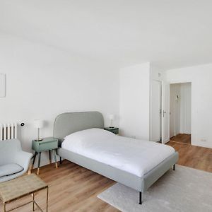 Bright Studio For 2 - Champs-Elysees