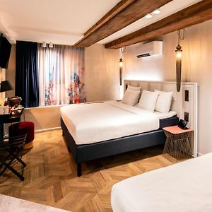 Chambre Triple au Sous-Sol