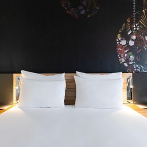 Chambre Exécutive Lit Queen-Size
