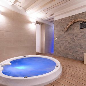Appartement à 3 Chambres à Coucher