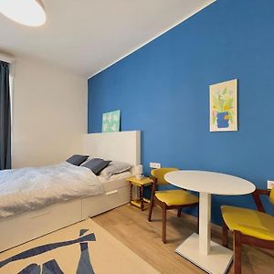 Stray Birds Fashion Apartment With 2Ppl/Wifi/Ac